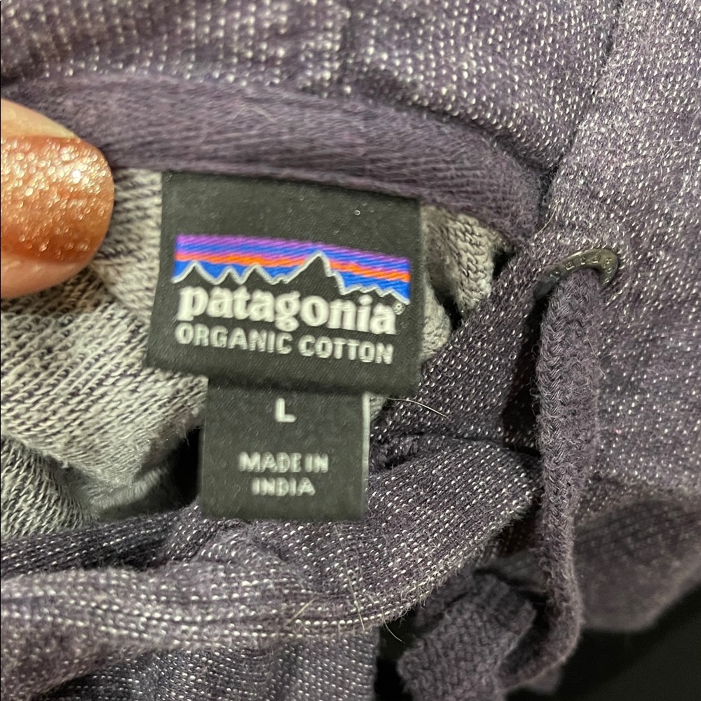 Patagonia Navy Hoodie with Multicolor Mountain Graphic - Picture 3 of 3